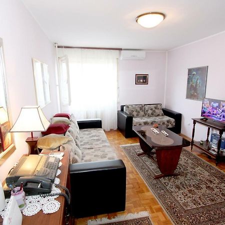 Appartement Bohemian Rhapsody Nbg à Belgrade Extérieur photo